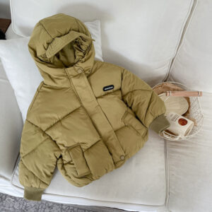 Winter Jacke mit Kapuze